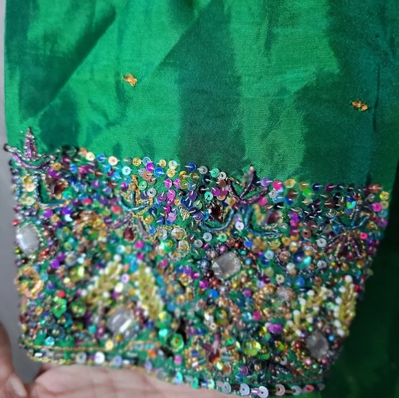 Elegant Green Embellished Dress, Size, Call Out In The Picture Under The Pits. - Picture 6 of 14